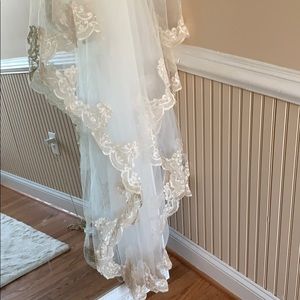 Off white cathedral bridal veil with lace trimming 54x115